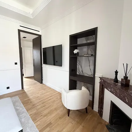 La By Luxuruhomesweethome Center * Cannes