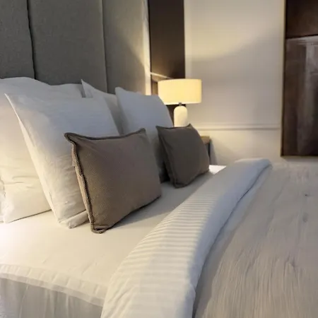 La By Luxuruhomesweethome Center * Κάννες